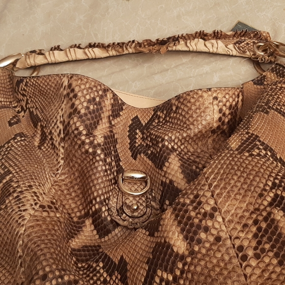 Gucci Bag - Picture 2 of 13